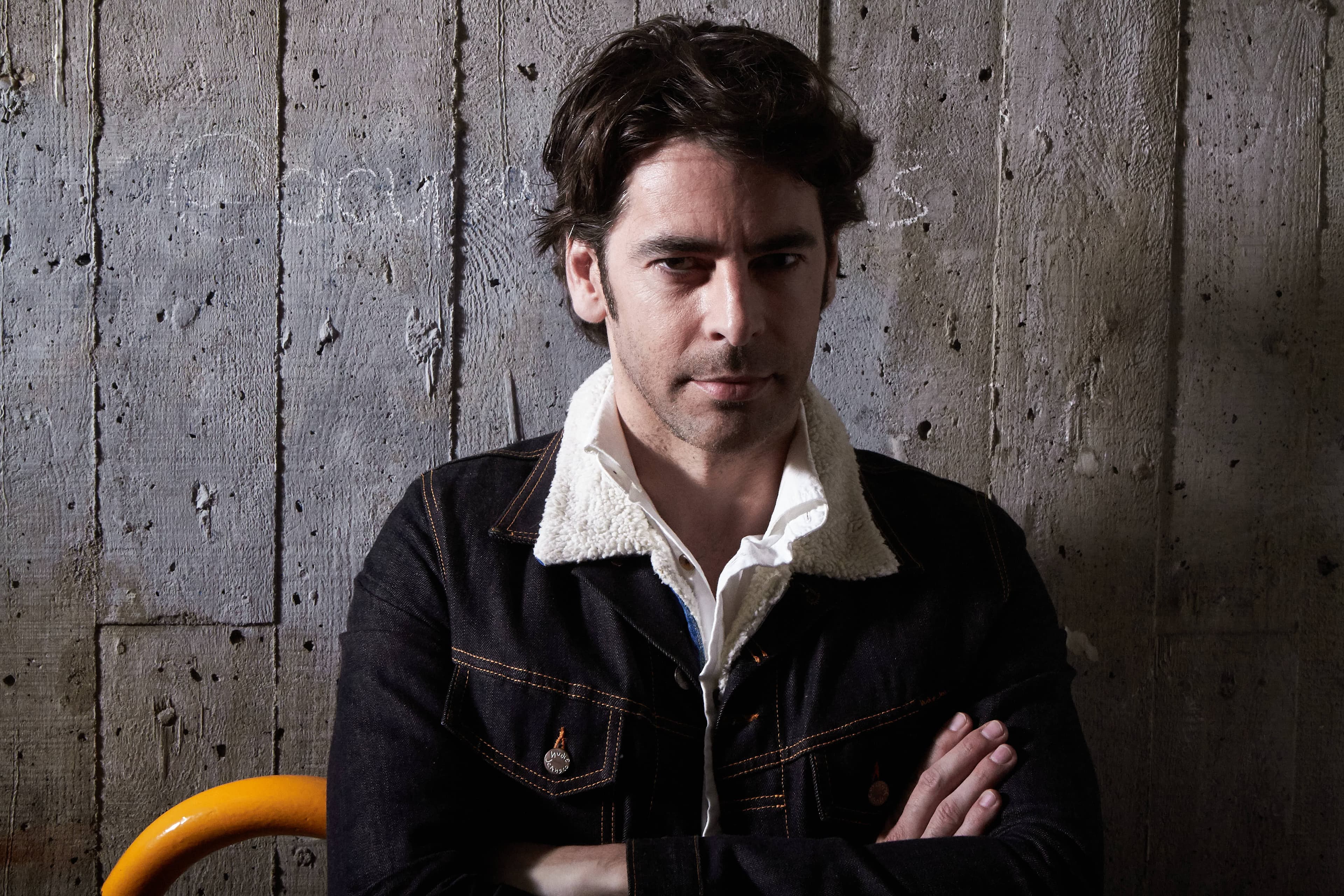 Retrato de book actoral de Eduardo Noriega realizado por Carlos Ruiz en Madrid