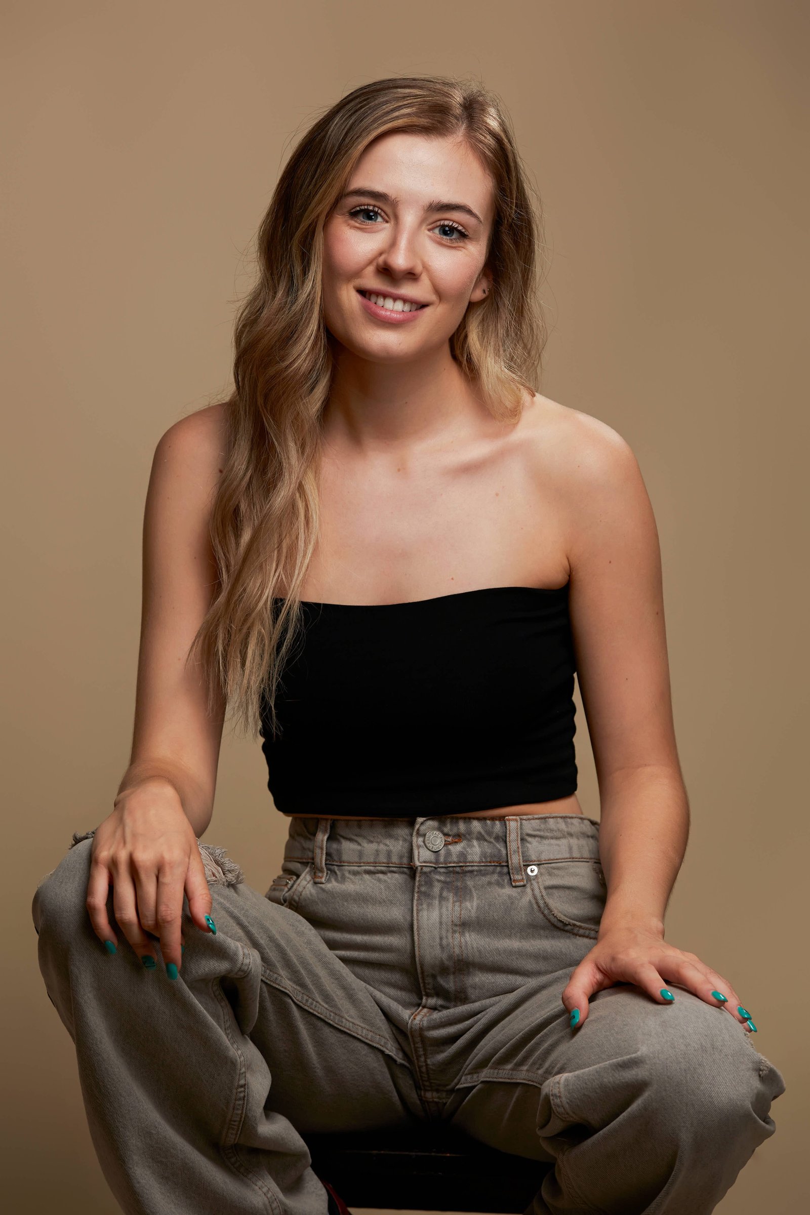 poses para fotos de actores en estudio fotográfico