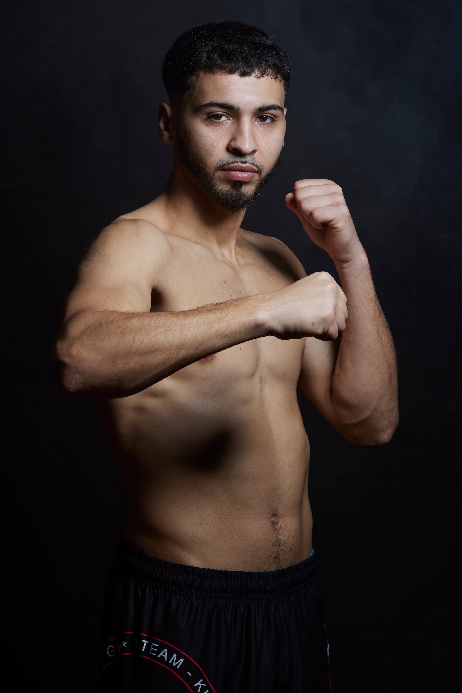 retrato de luchador en estudio