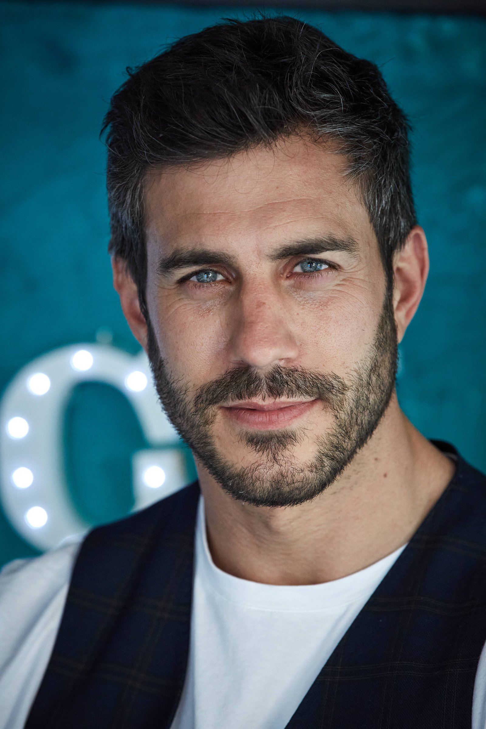 Fotografía actoral profesional realizada por Carlos Ruiz en Madrid Retrato actoral en estudio - Fotógrafo en Madrid Carlos Ruiz