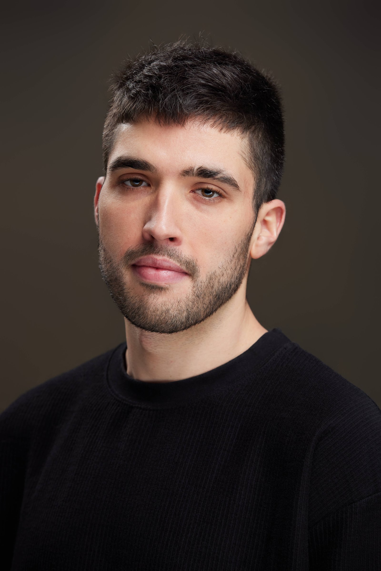 Book actoral en Madrid para actor – primer plano neutro para casting